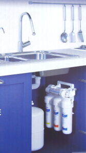 Aquaphor Classic Osmo Trio reverse osmosis system in the interior